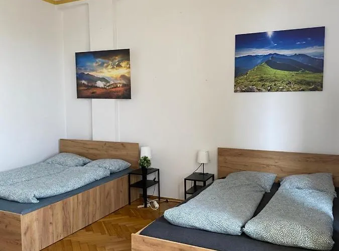 Vintage Rooms In Old Town